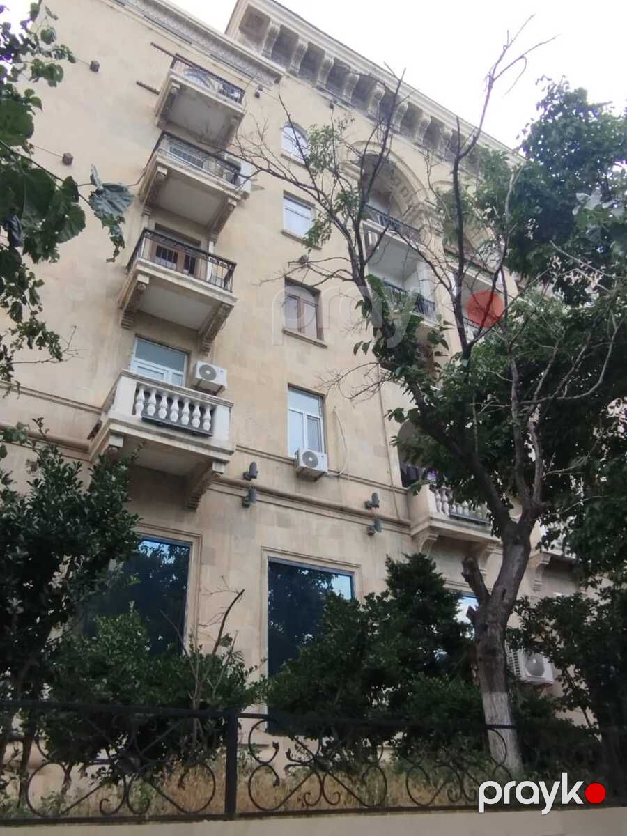 Satılır 2 otaqlı köhnə tikili 50 m² — Mənzil, Bakı (2)