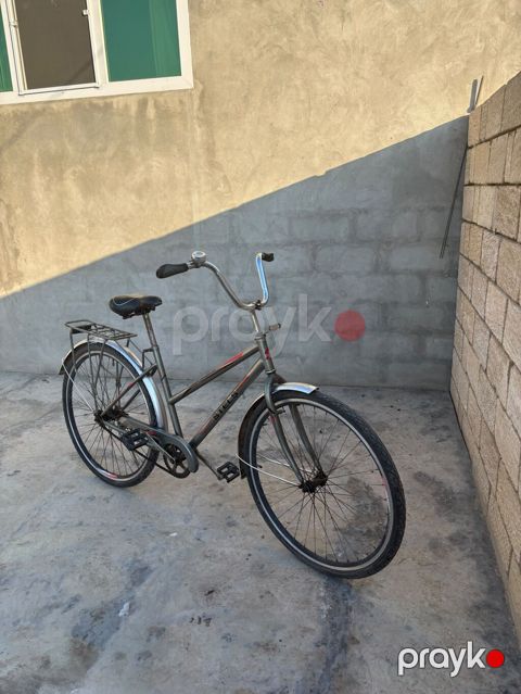 İşlənmiş Şəhər velosipedi Stels, 28", sürətlərin sayı: 1 — Saatlı