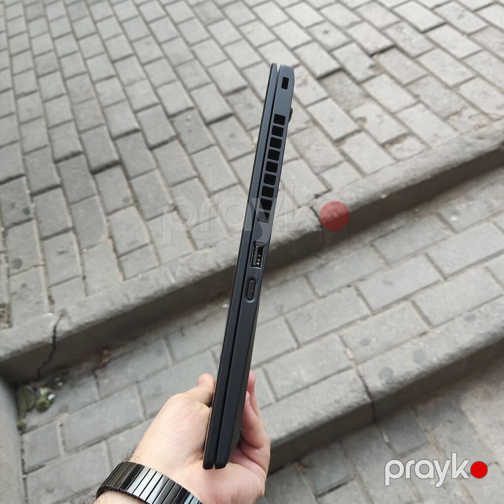 Premium ultrabuk 1kg/i5/SSD 512gb/8GB Ram Salam əziz dostlar — Digər notbuklar, Bakı (9)