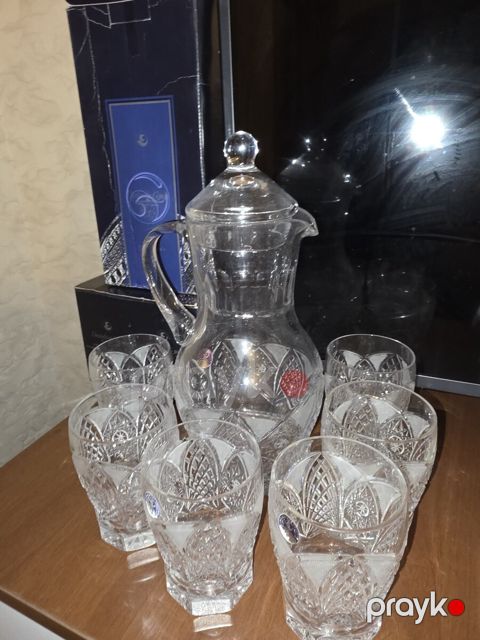 Qrafin dəsti — Bakı