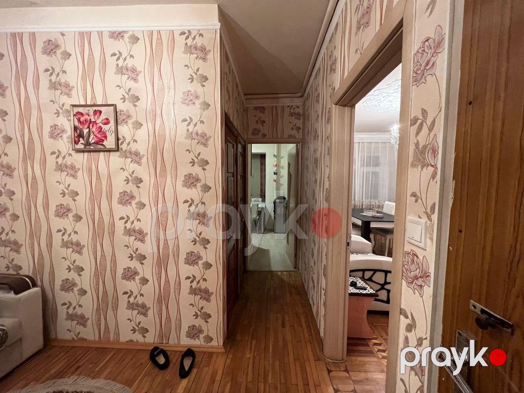 Satılır 2 otaqlı köhnə tikili 69 m² — Mənzil, Bakı (2)