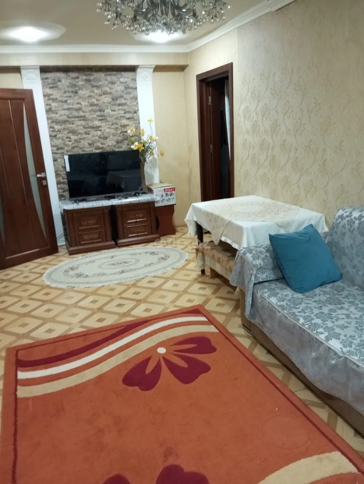 2 otaqlı orta təmirli mənzil satılır Bakıxanov qəsəbəsində — Mənzil, Bakı (5)