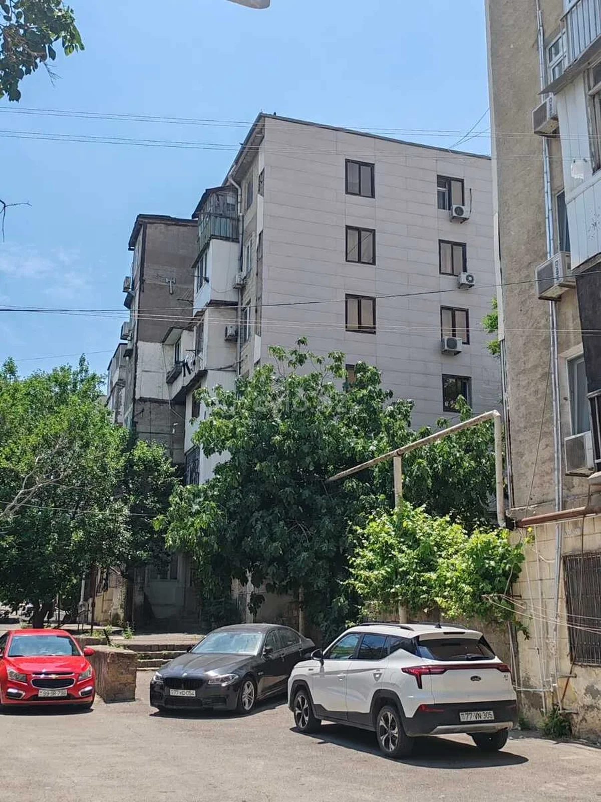 2 otaqlı orta təmirli mənzil satılır Yasamalda — Mənzil, Bakı (11)