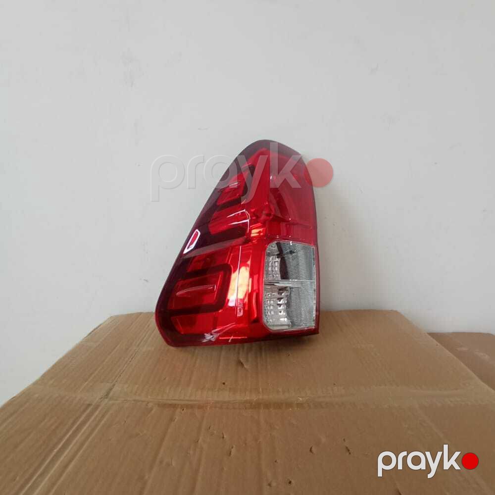 "Toyota Hilux 2016" stop işığı — Ehtiyat hissələri və aksesuarlar, Bakı (3)