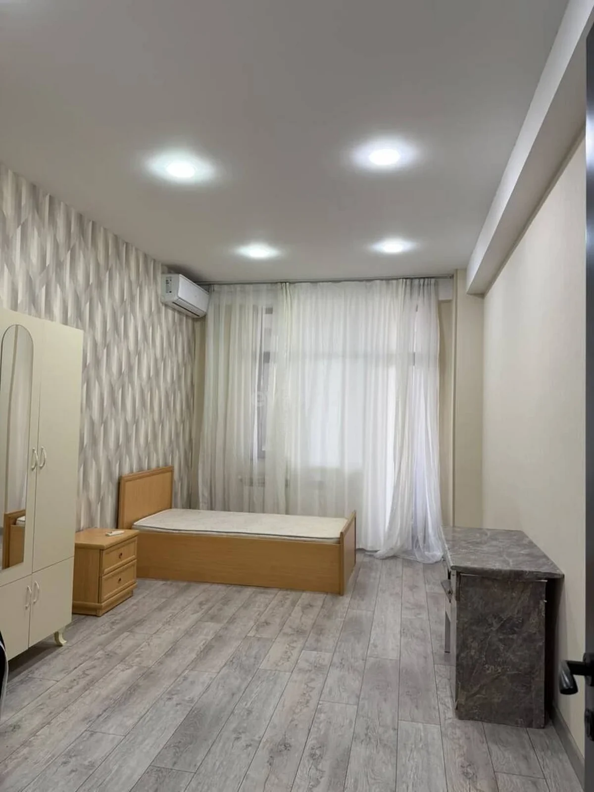Kirayə 3 otaqlı mənzil Əhmədli metrosu yaxınlığında — Mənzil, Bakı (2)