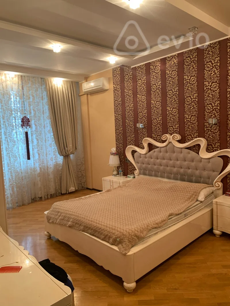3 otaqlı mənzil, 150 m², İsmayıl Qutqaşınlı Küçəsi — kirayə — Mənzil, Bakı (4)