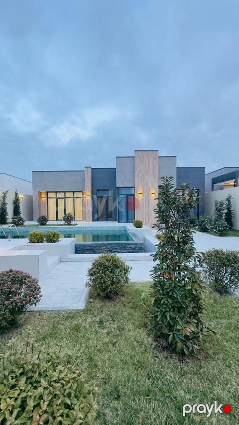 Satılır 4 otaqlı həyət evi/bağ evi 200 m² — Bakı