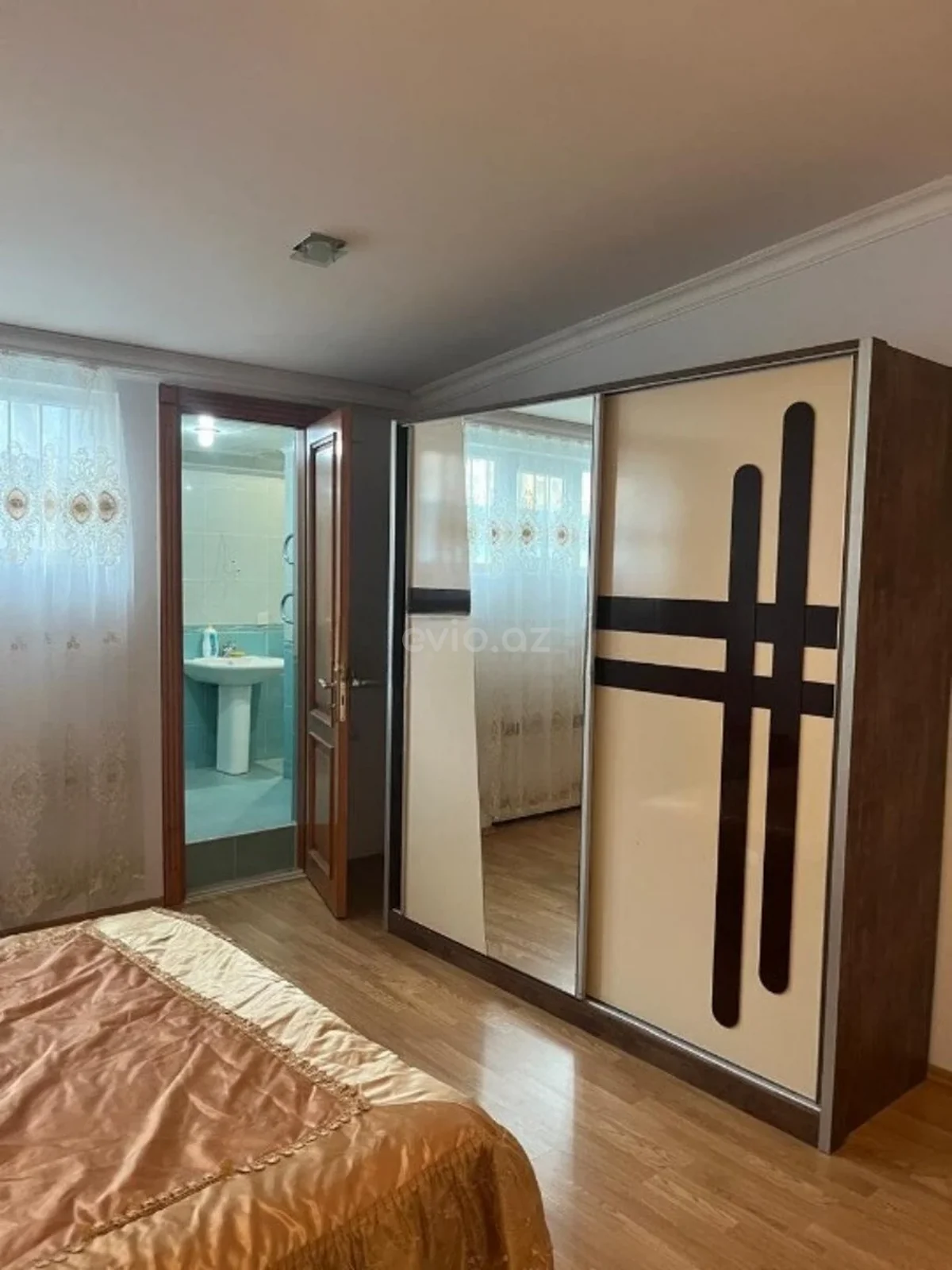 Kirayə 3 otaqlı mənzil Nizami metrosu yaxınlığında — Mənzil, Bakı (4)