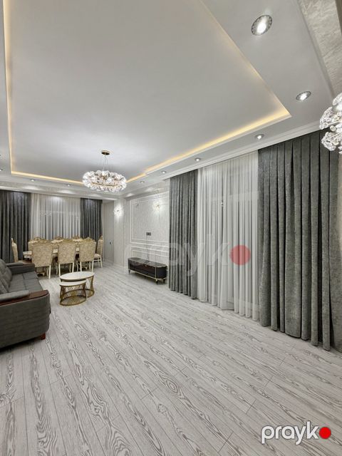 Satılır 3 otaqlı yeni tikili 160 m² — Bakı