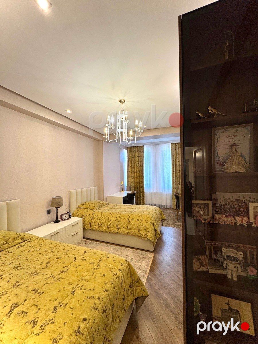 Satılır 4 otaqlı yeni tikili 215 m² — Mənzil, Bakı (7)