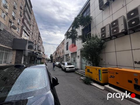 Satılır obyekt 183 m² — Bakı
