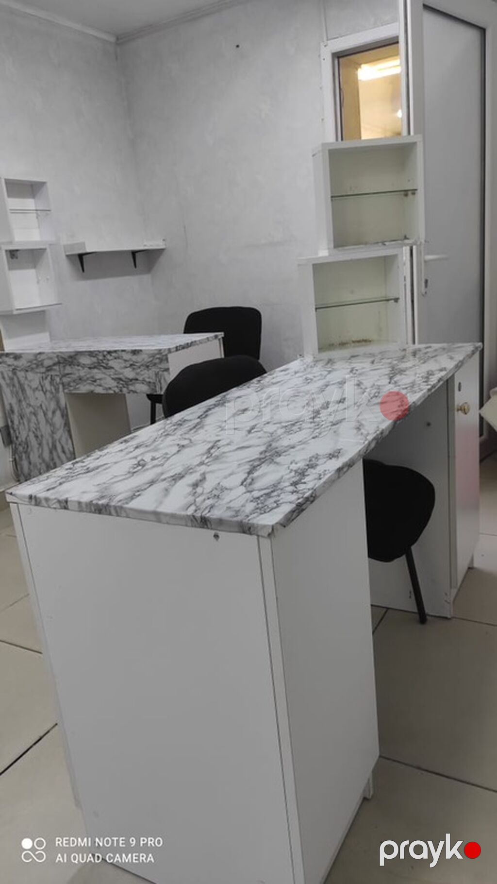 Ofis/mebel dəsti – iş masaları, rəflər və kreslolar Məhsulun tərkibi — Ofis mebeli, Bakı (4)