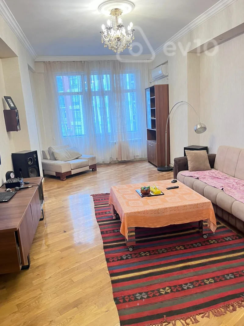 2 otaqlı mənzil, 92 m², Əlyar Əliyev küçəsi — Bakı