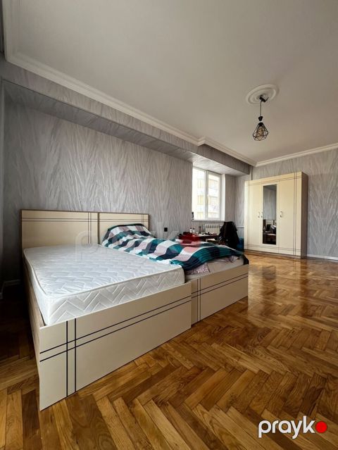 Otaq yoldaşı tələb olunur ev 5 otaqlı evdie 5 nəfər hal hazırda — Bakı