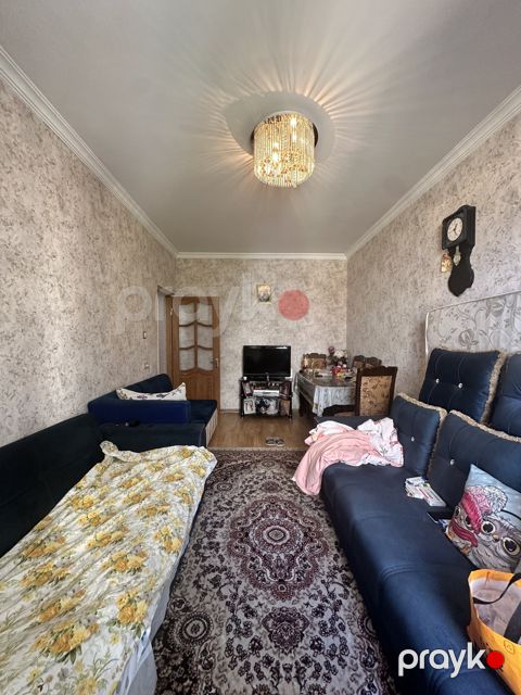Satılır 2 otaqlı köhnə tikili 64 m² — Bakı