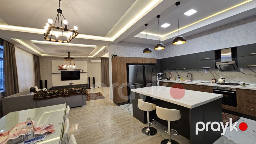 Satılır 9 otaqlı həyət evi/bağ evi 900 m² — Ev, villa, Bakı (2)