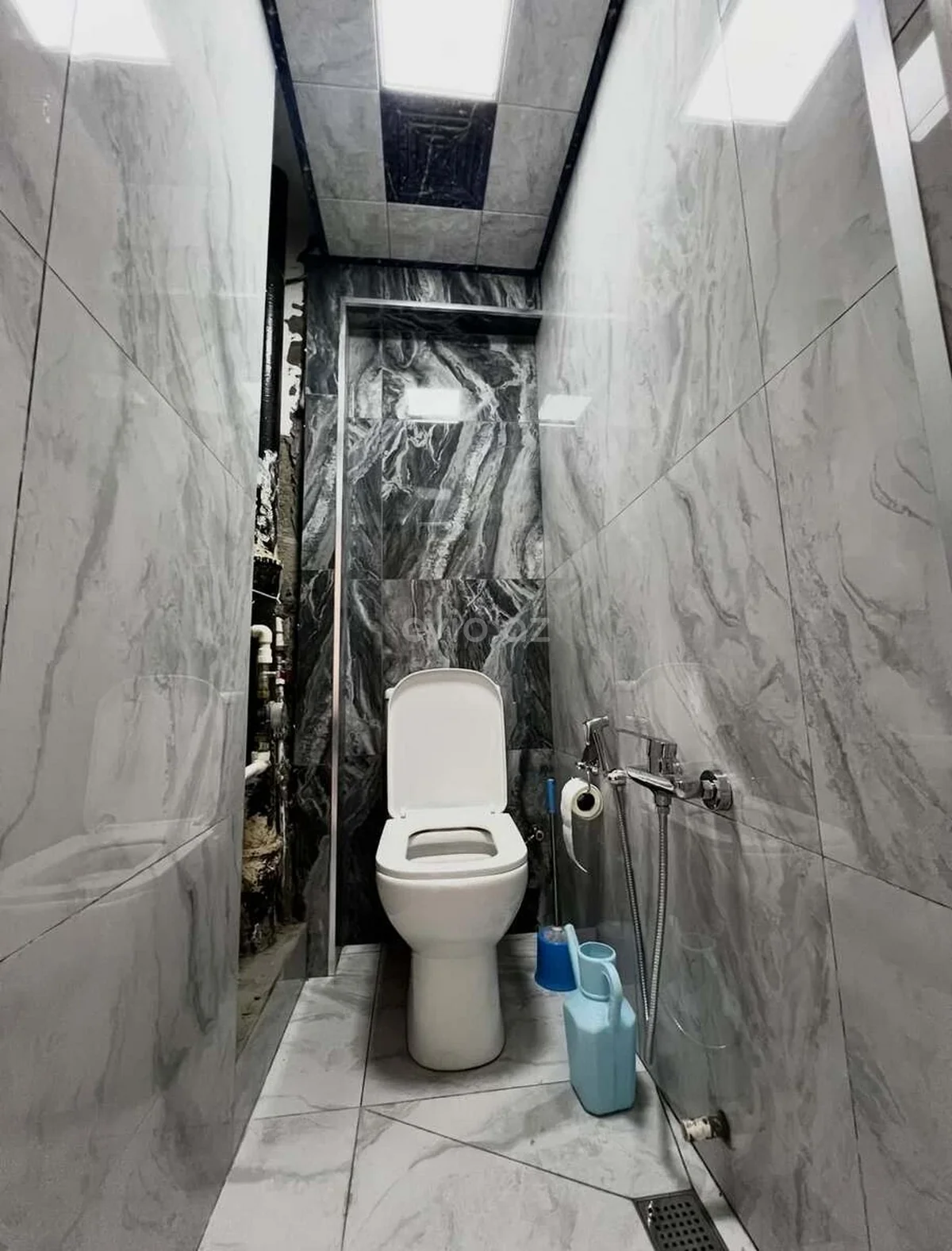 Kirayə 5 otaqlı mənzil Xalqlar Dostluğu metrosu yaxınlığında — Mənzil, Bakı (7)
