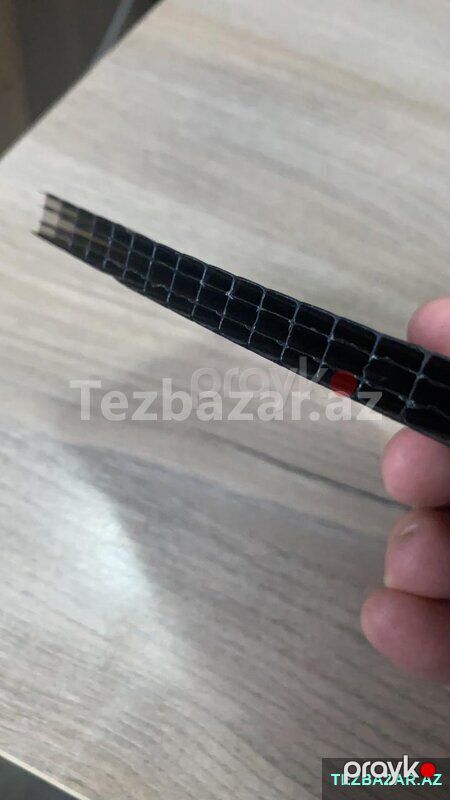 Üç kameralı polikarbonat — Bakı