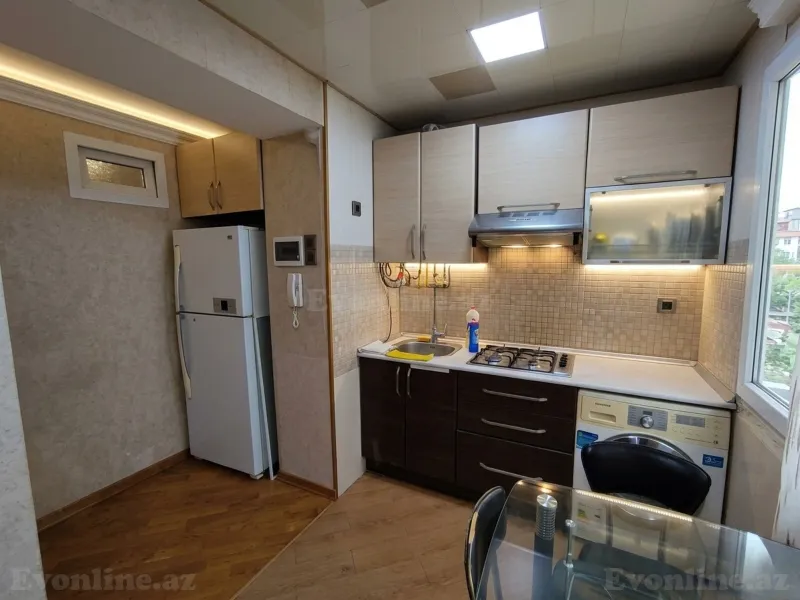 Satılır 3 otaqlı Mənzil Köhnə tikili 80 m² Bakı, Yasamal r., Elmlər Akademiyası m — Mənzil, Bakı (4)