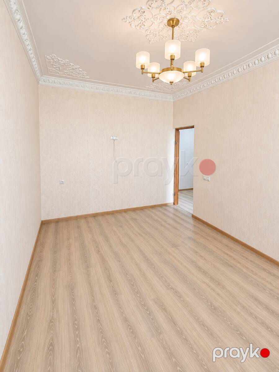 Satılır 2 otaqlı köhnə tikili 65 m² — Mənzil, Bakı (11)