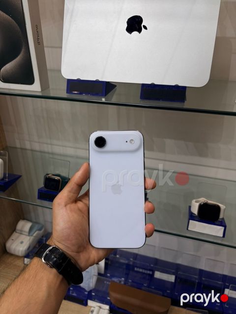 Apple iPhone Air Sky Blue 256GB/8GB — Bakı