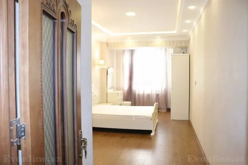 Kirayə verilir 3 otaqlı Mənzil Yeni tikili 150 m² Bakı, Yasamal r., Elmlər Akademiyası m — Mənzil, Bakı (8)