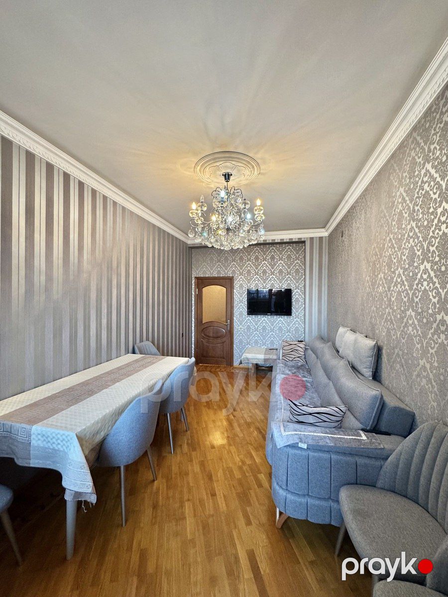 Satılır 4 otaqlı köhnə tikili 146 m² — Mənzil, Bakı (6)