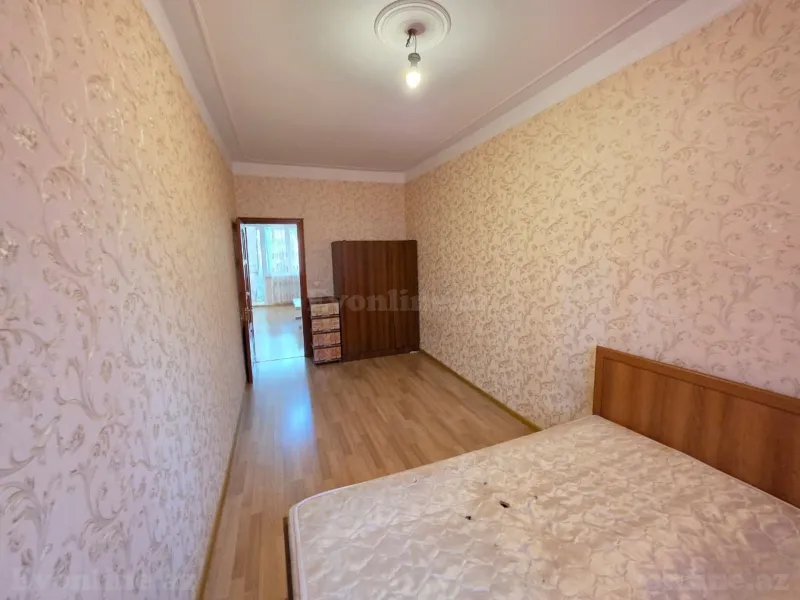 Satılır 2 otaqlı Mənzil Köhnə tikili 55 m² Bakı, Nəsimi r., 8 Noyabr m., 3-cü mikrorayon — Mənzil, Bakı (4)