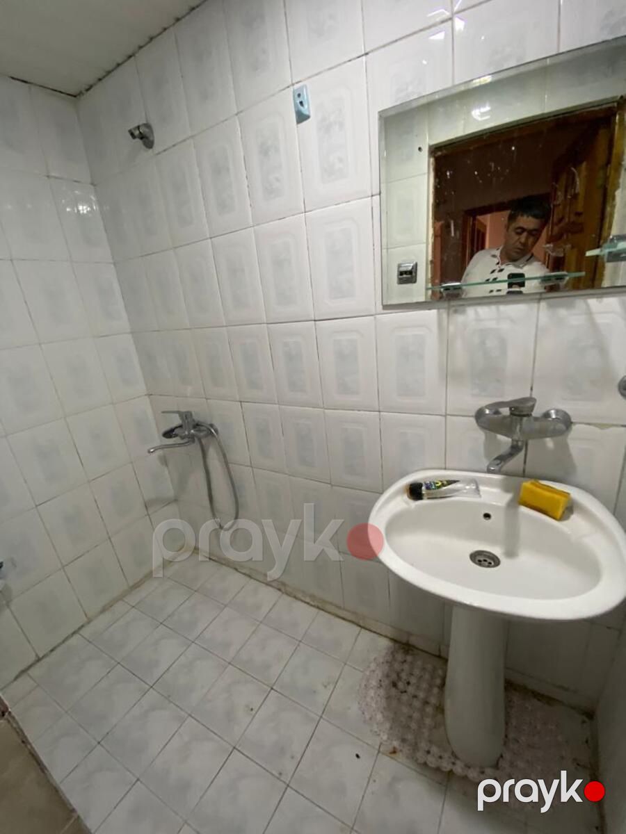 Satılır 2 otaqlı köhnə tikili 65 m² — Mənzil, Bakı (12)