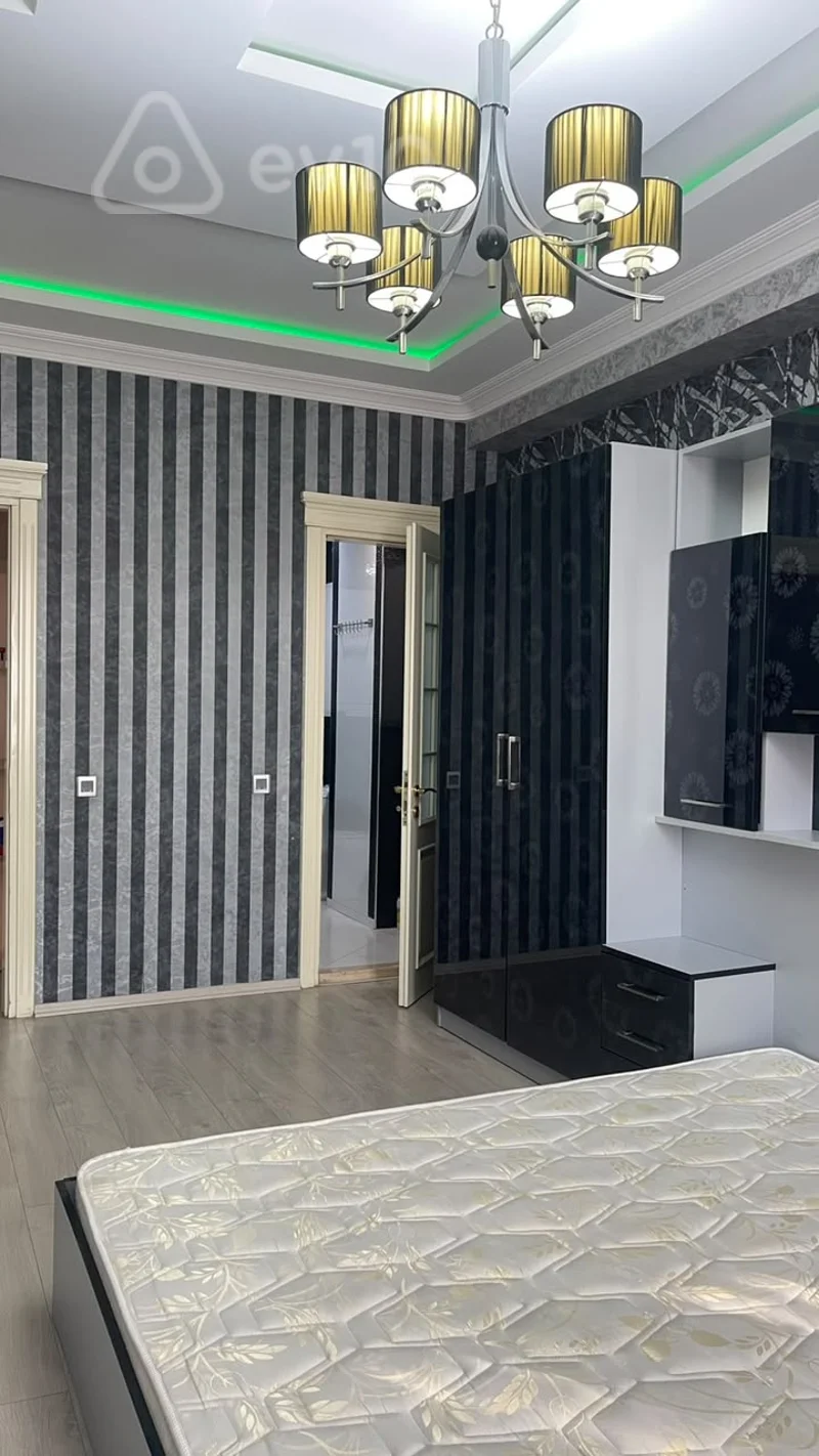3 otaqlı mənzil, 172 m², Təbriz küçəsi — kirayə — Mənzil, Bakı (10)