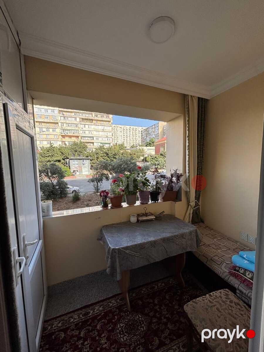 Satılır 4 otaqlı köhnə tikili 110 m² — Mənzil, Bakı (8)