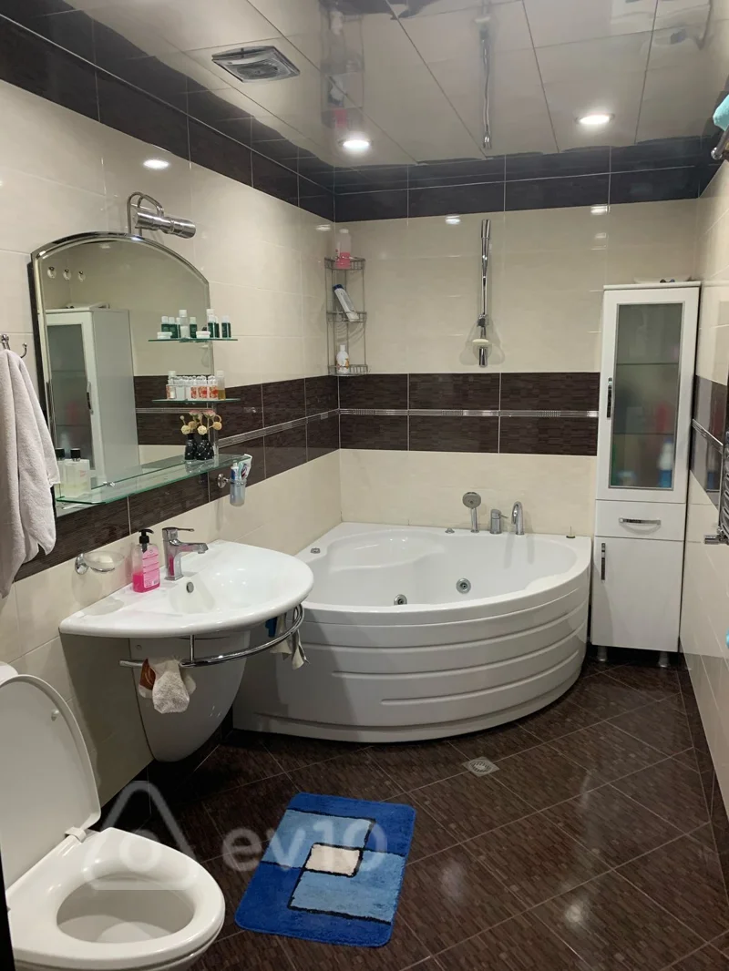 3 otaqlı mənzil, 150 m², İsmayıl Qutqaşınlı Küçəsi — kirayə — Mənzil, Bakı (9)