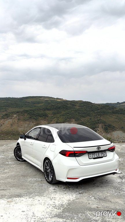 Toyota Corolla, 1.8 L, 0.85 kWh, 2025 il, 14 000 km — Avtomobillər, Bakı (2)