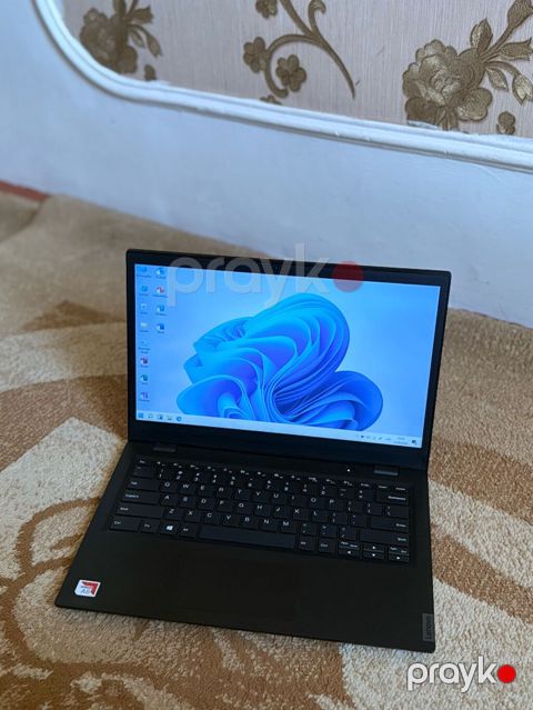 Lenova Leptop Ela isleyir Nazik yungul ustunde mausu adaptoru var 4ram — Gəncə