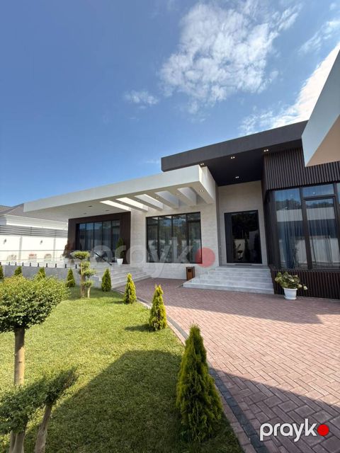 Satılır 5 otaqlı həyət evi/bağ evi 230 m² — Bakı