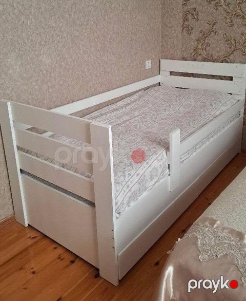 Kravat qiymeti 150 man yaxwi veziyyetde Matras var Səliqəli — Bakı