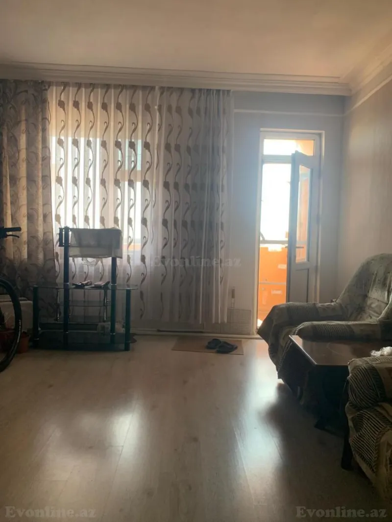 Satılır 3 otaqlı Mənzil Köhnə tikili 65 m² Bakı, Nizami r., Koroğlu m — Mənzil, Bakı (2)