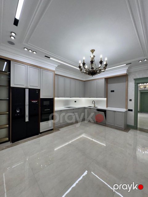 Satılır 4 otaqlı yeni tikili 182 m²
