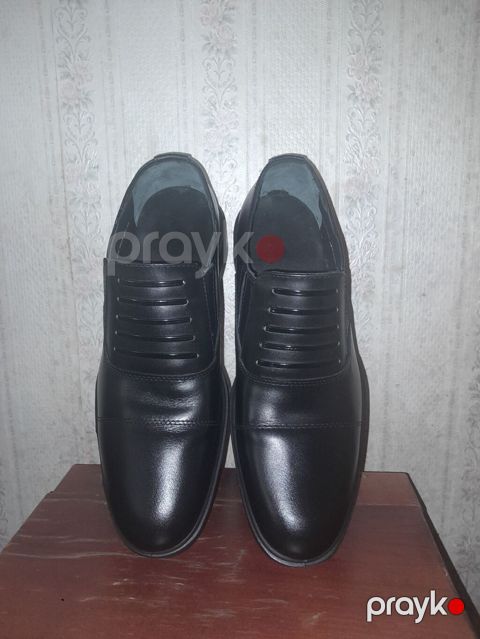 Klassik kişi tufliləri - Rəng: qara - Model: bağsız, slip-on - Üst — Bakı