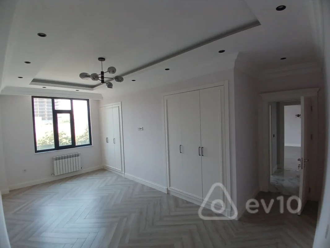 4 otaqlı mənzil, 225 m², Ceyhun Səlimov küçəsi ilə Abdulvahab Salamzadə küçələrinin kəsişməsi — Mənzil, Bakı (12)