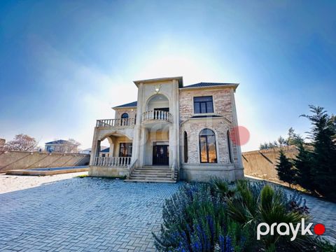Satılır 4 otaqlı həyət evi/bağ evi 400 m² — Bakı