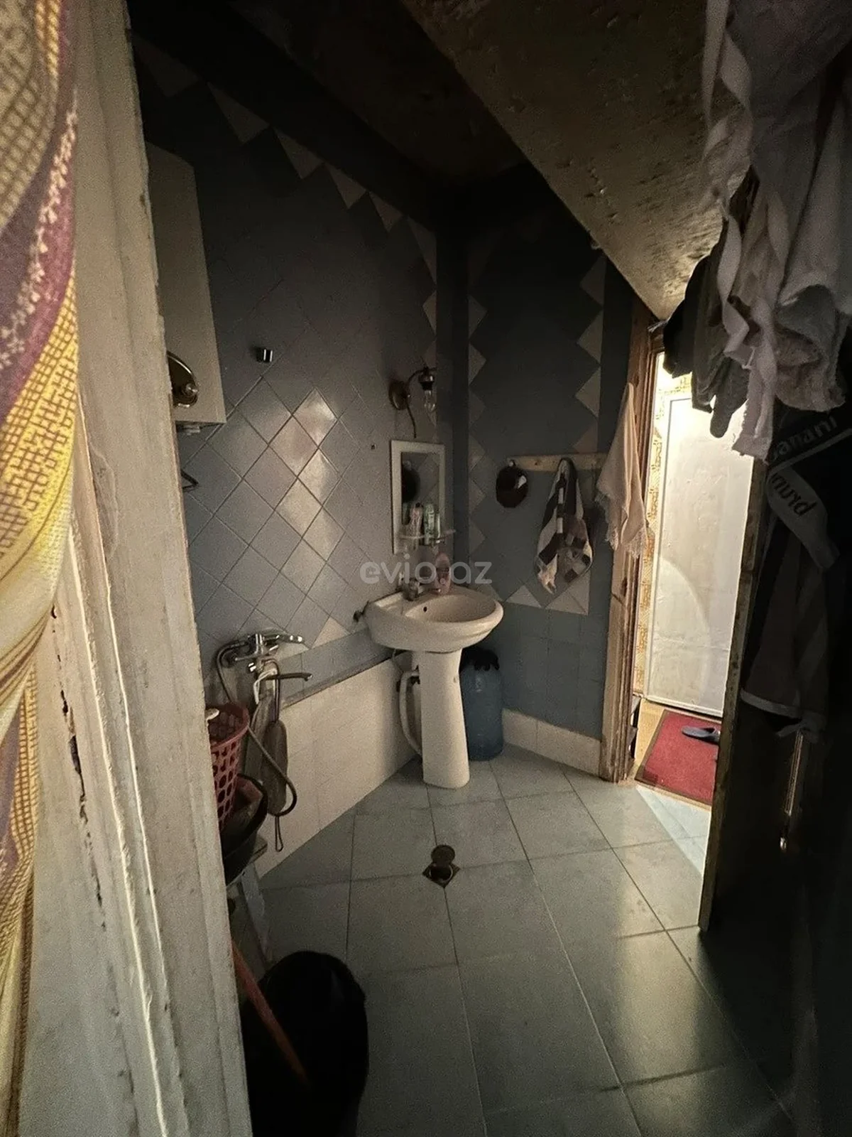2 otaqlı orta təmirli mənzil satılır 3-cü mikrorayonda — Mənzil, Bakı (9)