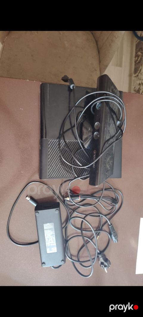 Xbox 360 oyun konsolu dəsti Xüsusiyyətlər və komplekt: - Xbox 360 — Bakı