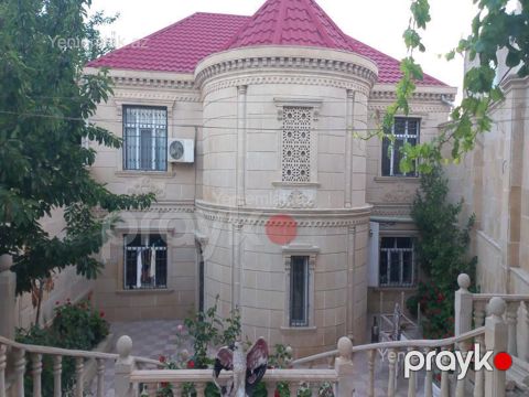Satılır 8 otaqlı Həyət evi / Villa, 220 m², Suraxanı rayonu — Bakı