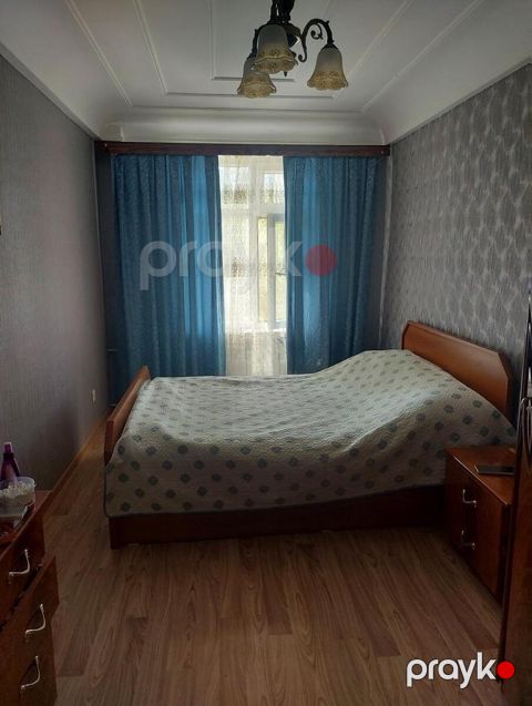Satılır 3 otaqlı köhnə tikili 70 m² — Bakı