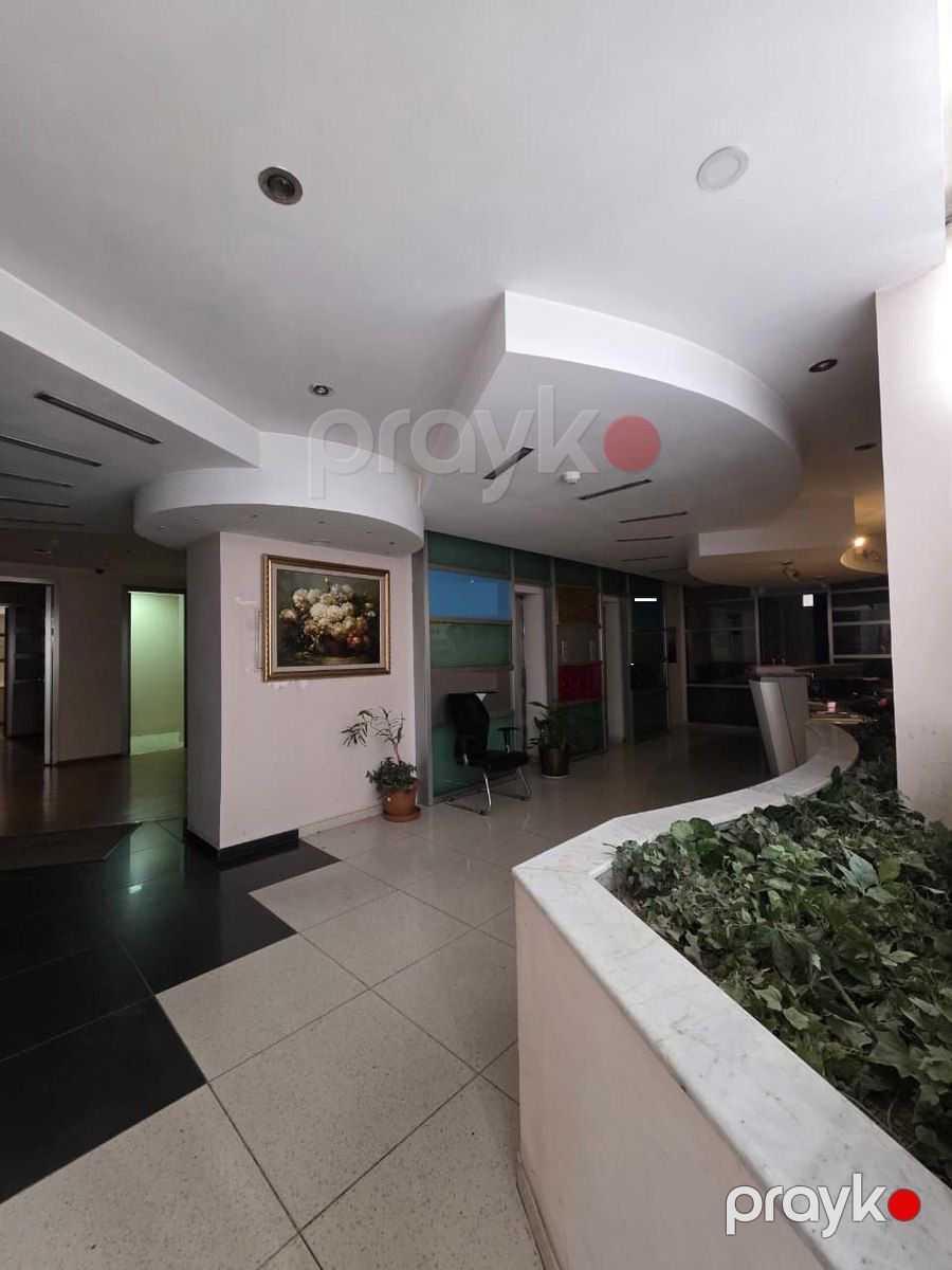 Satılır obyekt 670 m² — Əmlak, Bakı (3)