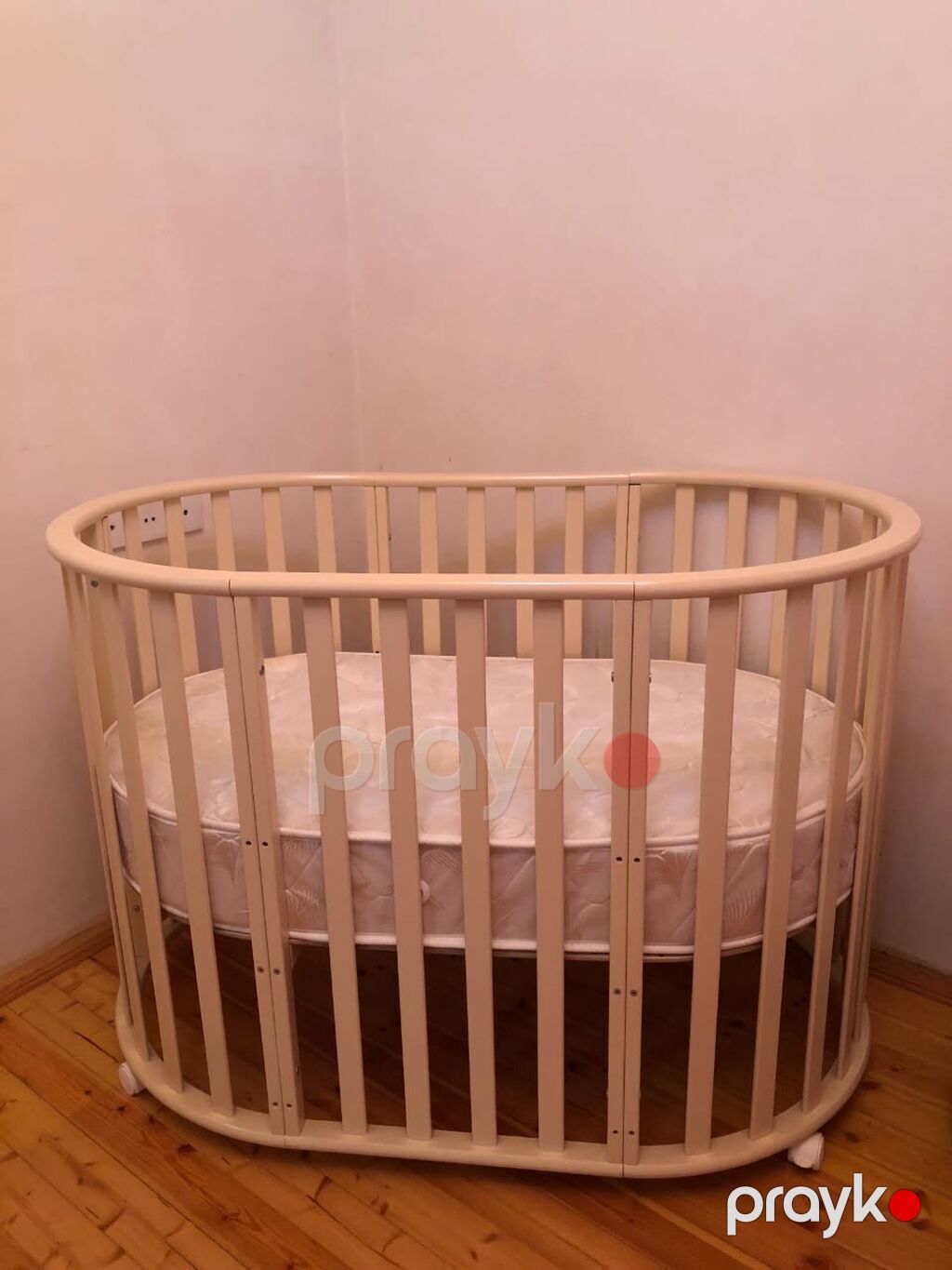 Oval formalı uşaq beşiyi və döşək - Material: möhkəm ağac karkas — Bəşikləri, Bakı (2)