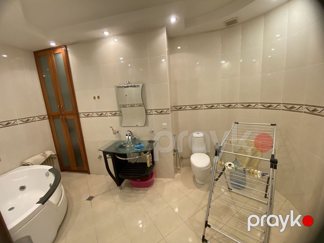 Satılır 4 otaqlı yeni tikili 200 m² — Mənzil, Bakı (9)