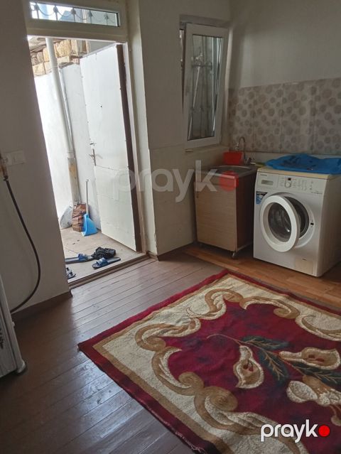 25 kv. m, 1 otaqlı, Qaz, İşıq, Su — Bakı