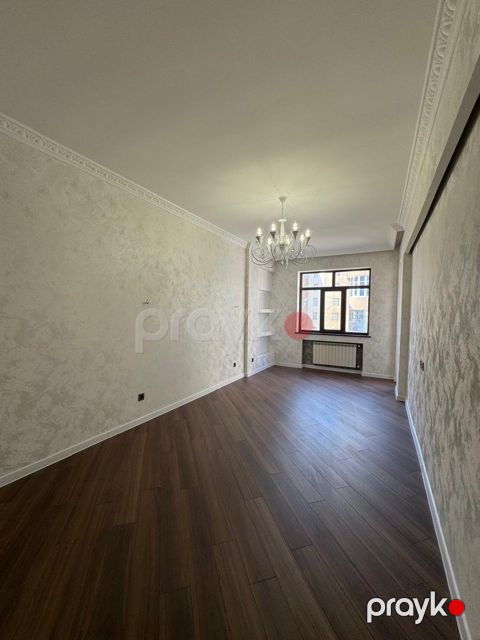 Satılır 3 otaqlı yeni tikili 130 m² — Bakı